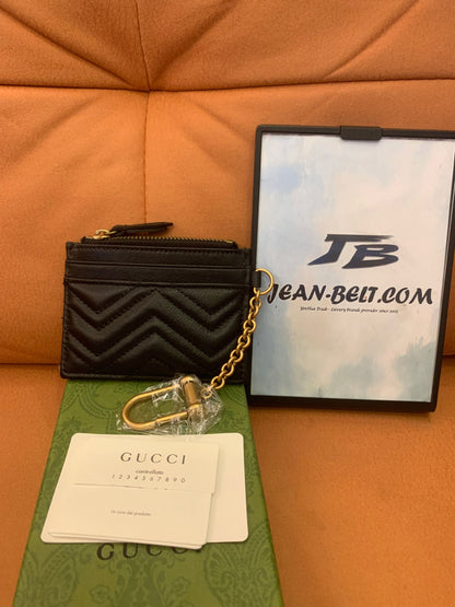Tarjetero de piel Gucci GG Marmont con cadena
