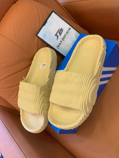 Adidas Adilette 22 Slides – Desert Sand