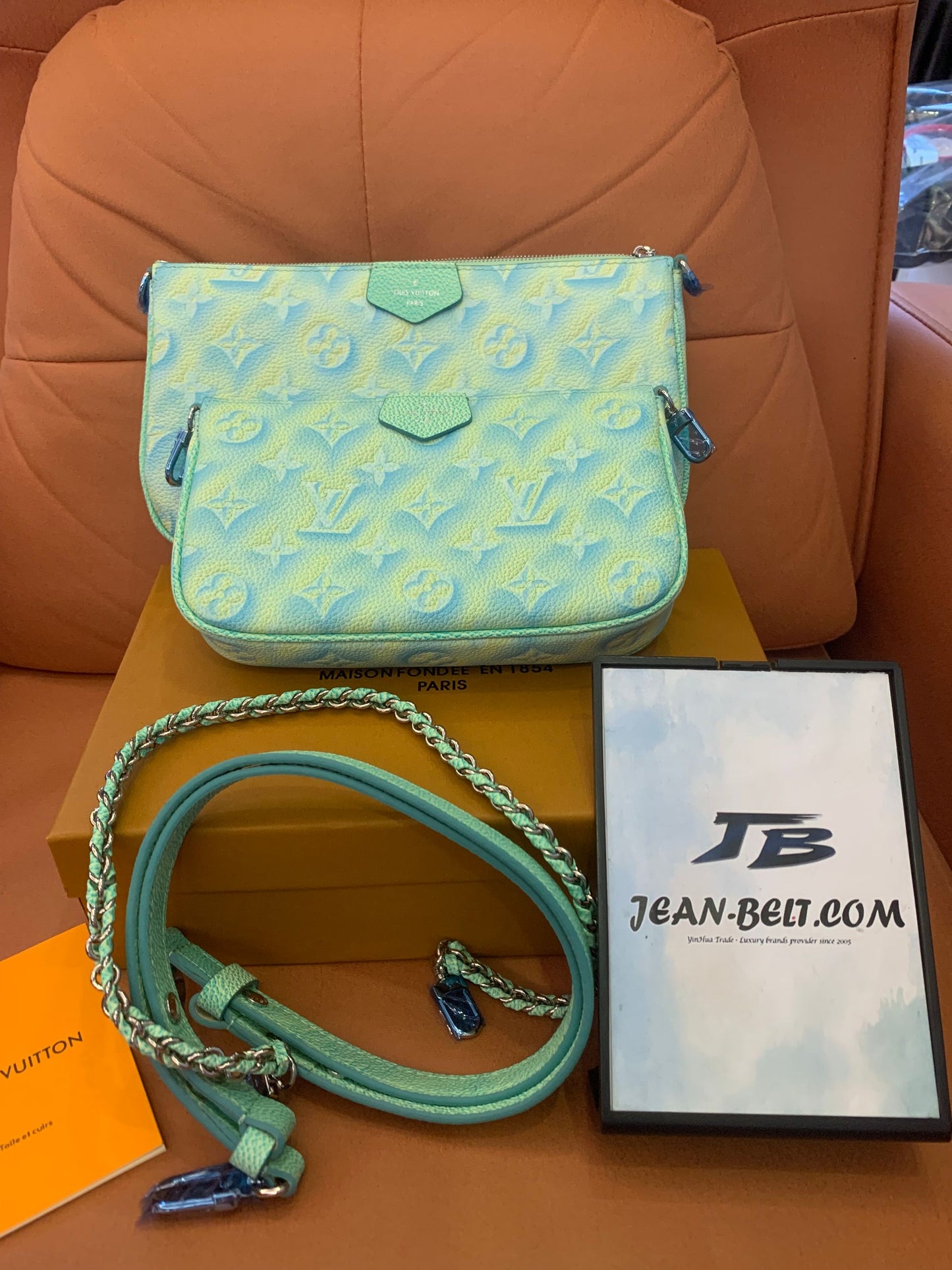 Louis Vuitton monograma empreinte verão stardust multi pochette