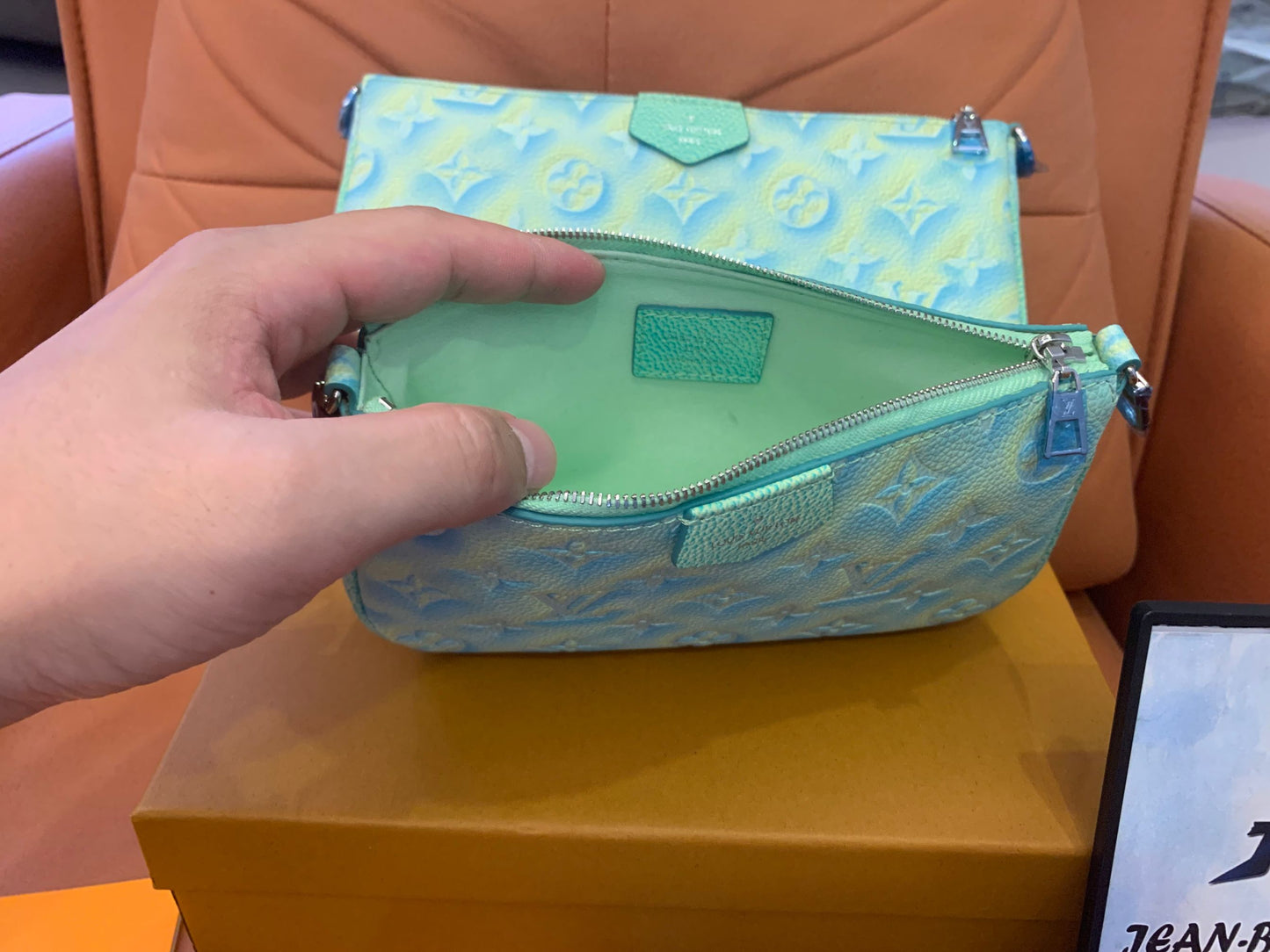 Louis Vuitton monograma empreinte verão stardust multi pochette