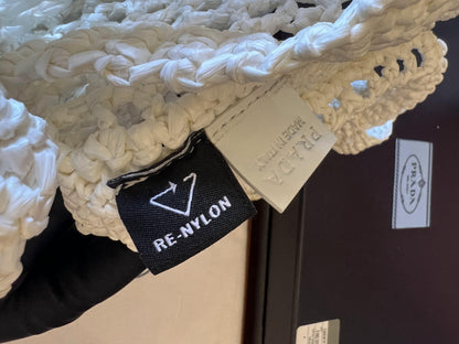 Bolso tote Prada de rafia, tejido abierto blanco