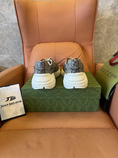 Tênis Gucci Rhyton GG 100