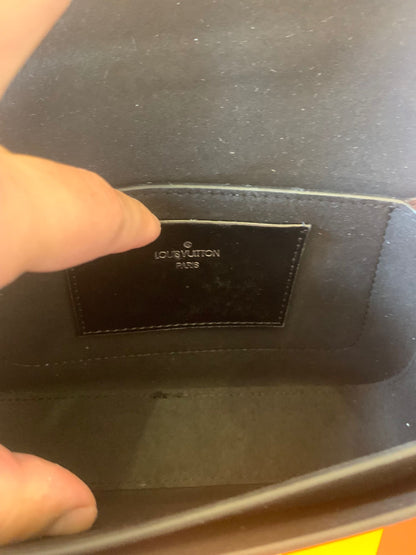 Louis Vuitton neo saint cloud monograma em marrom
