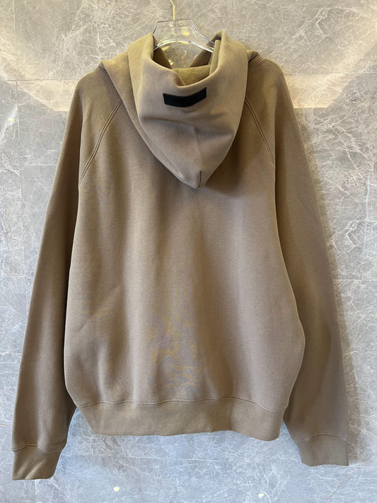 Sudadera con capucha Fear of God Essentials en color topo