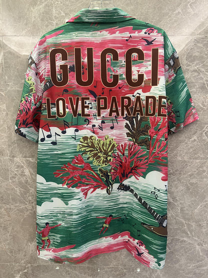 Camisa de manga corta con estampado tropical "Love Parade" de Gucci