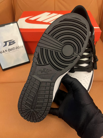 Nike Dunk low retro white black panda shoes
