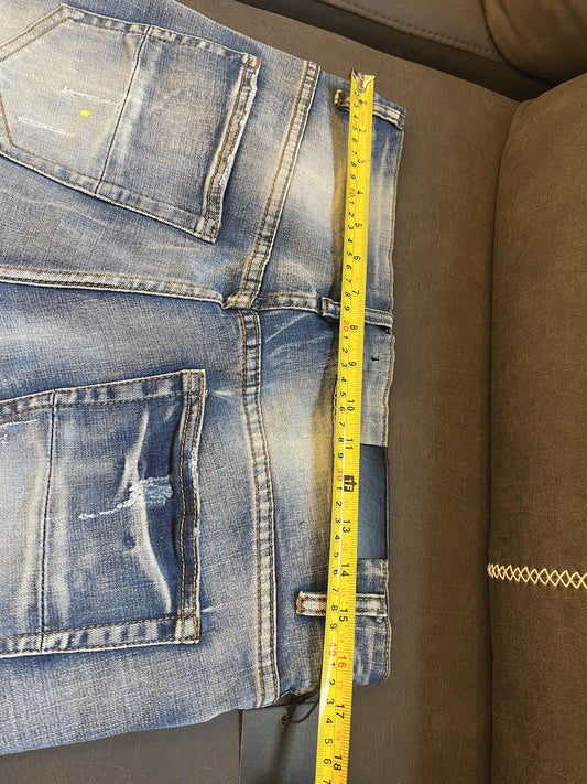 Amiri Men's Distressed Skinny Jeans with Embroidered Patch