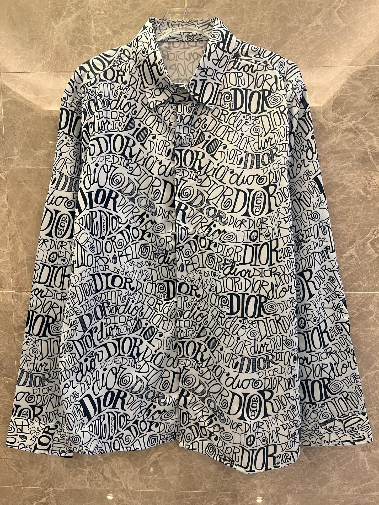 Camisa con estampado gráfico de monograma de Dior