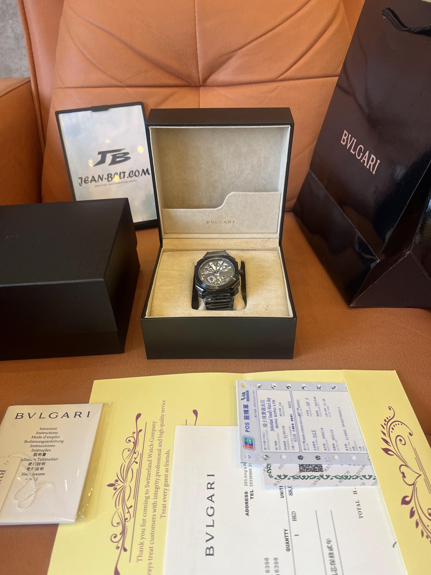 Reloj Bvlgari Octo Finissimo de cerámica negra esqueletizada