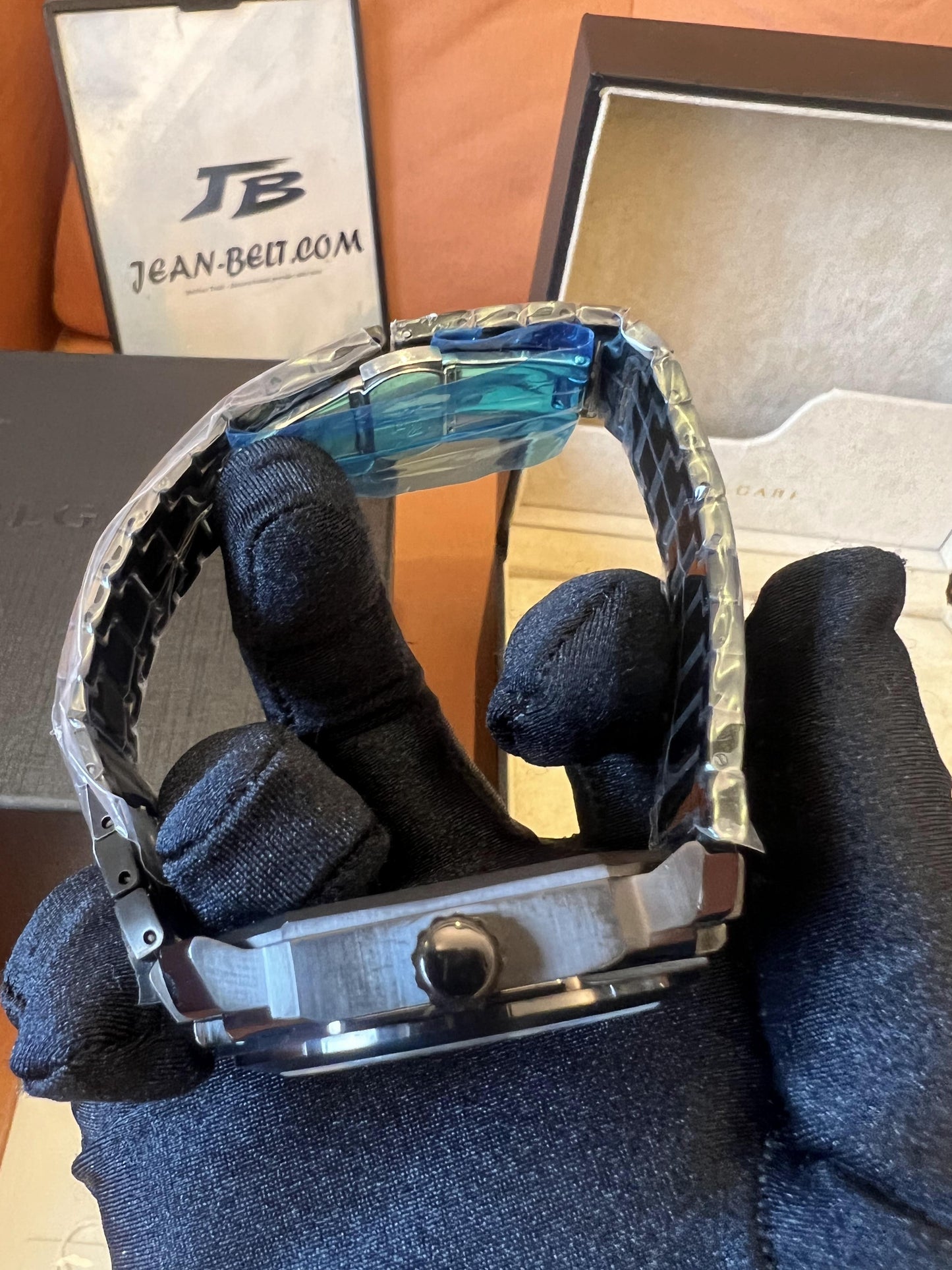 Reloj Bvlgari Octo Finissimo de cerámica negra esqueletizada