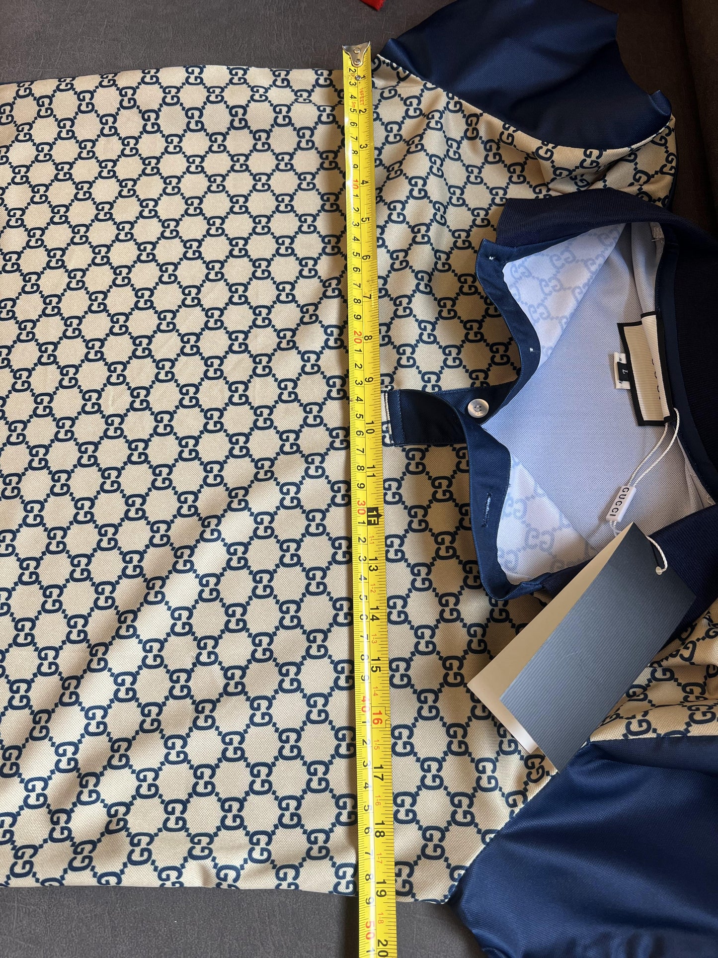 Camisa polo com monograma Gucci e detalhes em azul marinho