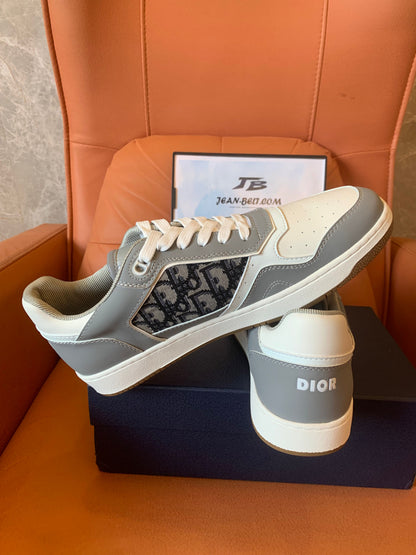 Dior B27 bajo blanco gris