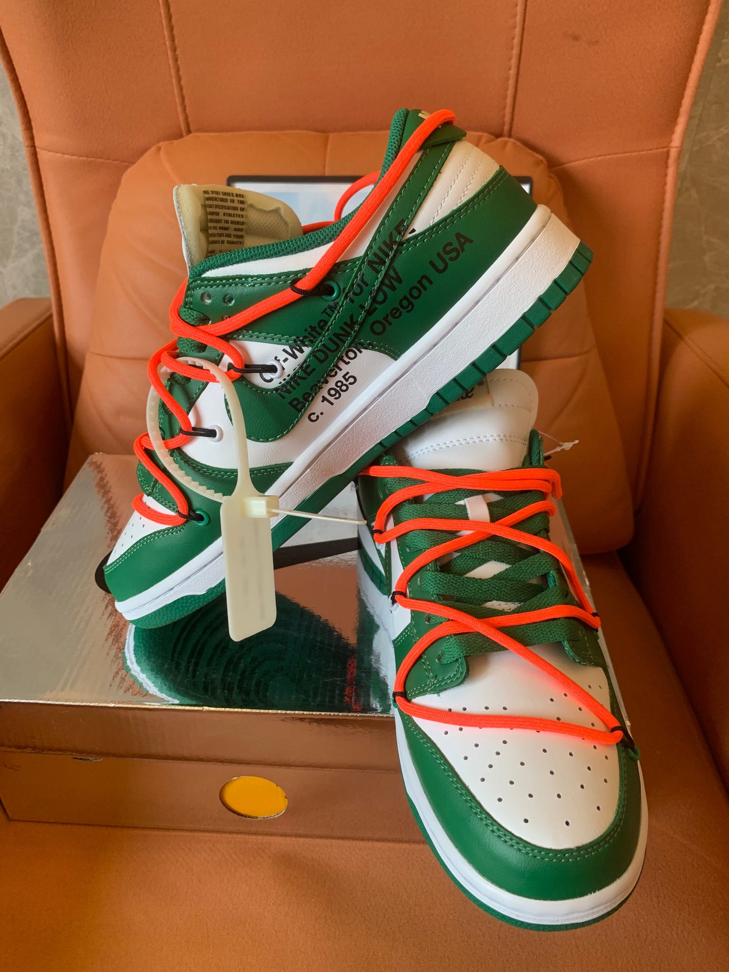 Nike Dunk Low x OFF-WHITE pine gree