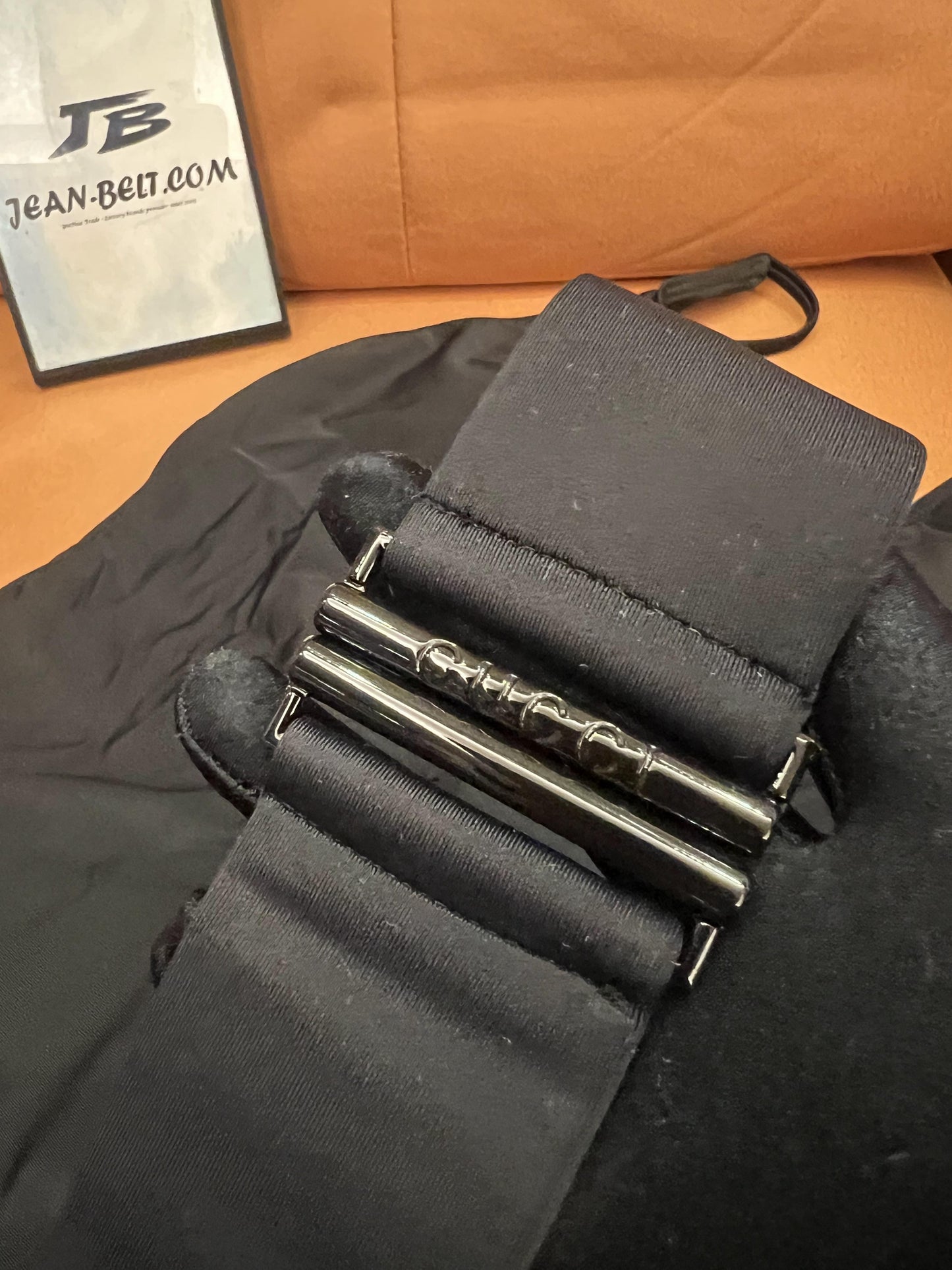 Traje de baño de una pieza negro Gucci con cinturón GG