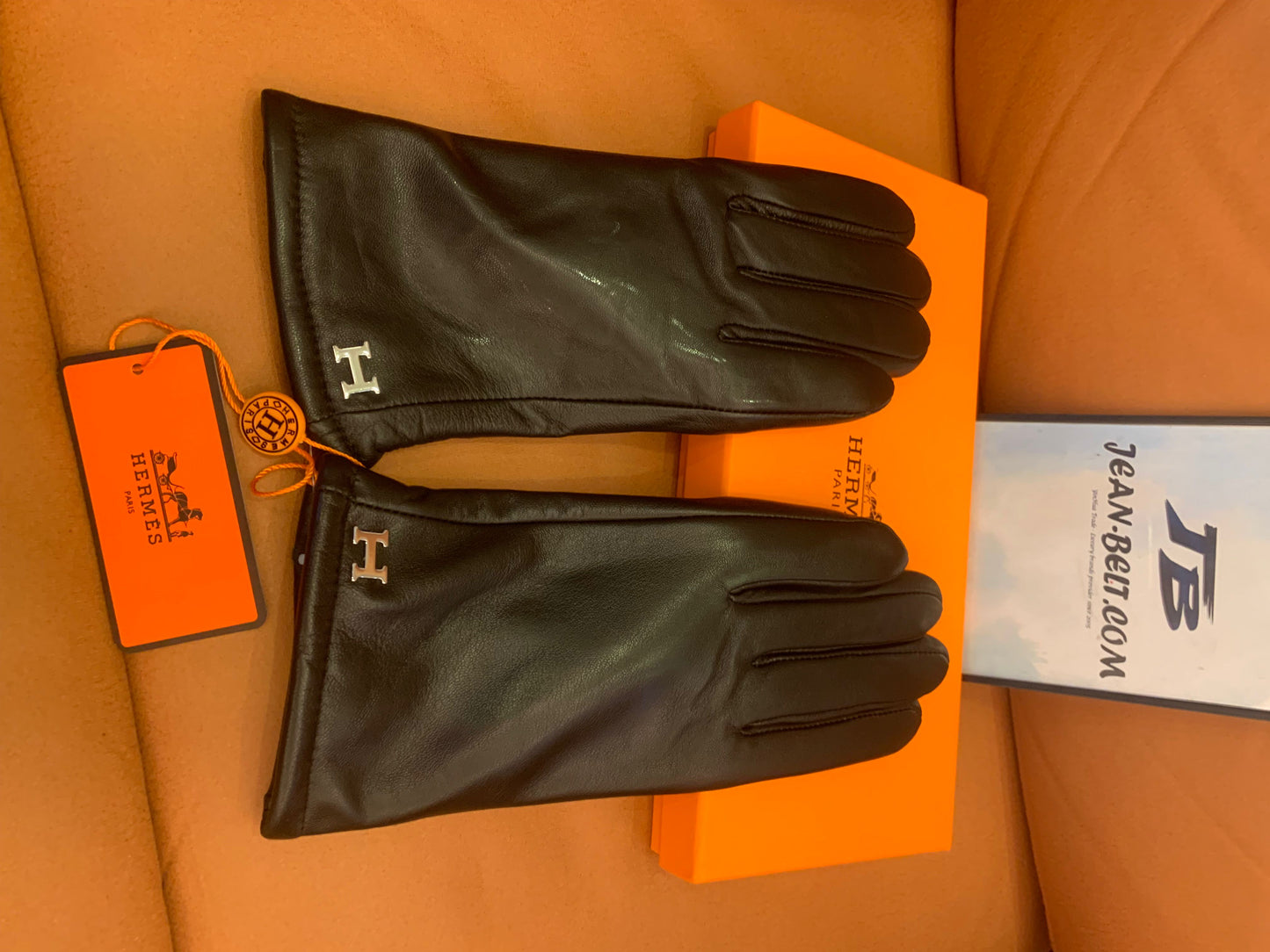 Guantes de cuero negro de Hermes