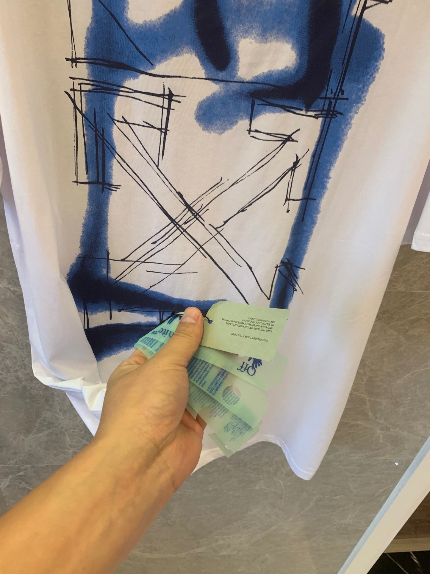 Off-White™ iconic blue brushstroke arrows white t-shirt