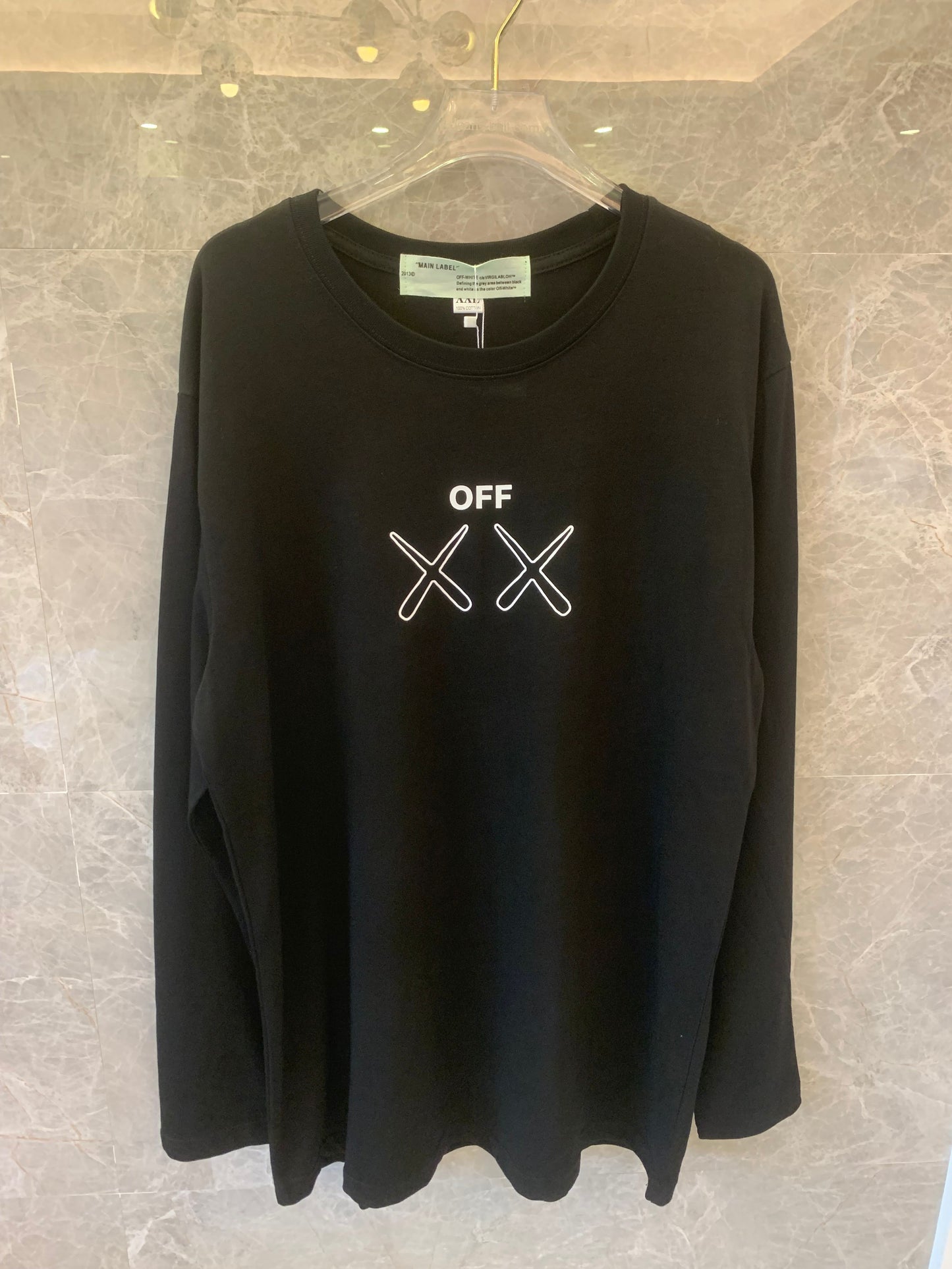 Off-White long sleeve t-shirt with XX arrows graphic – black