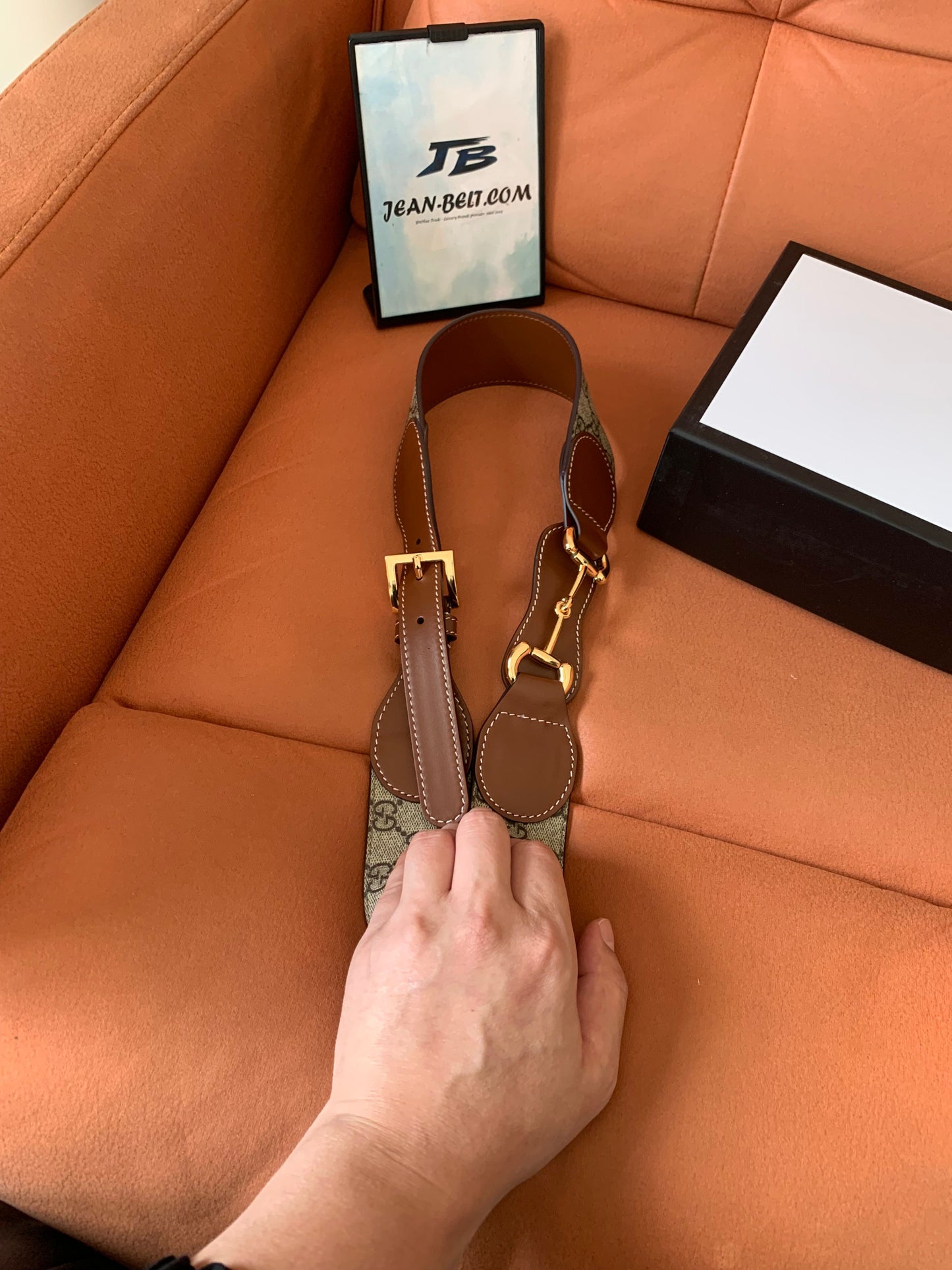 Cinto Gucci GG Supreme de lona e couro marrom com fivela dourada
