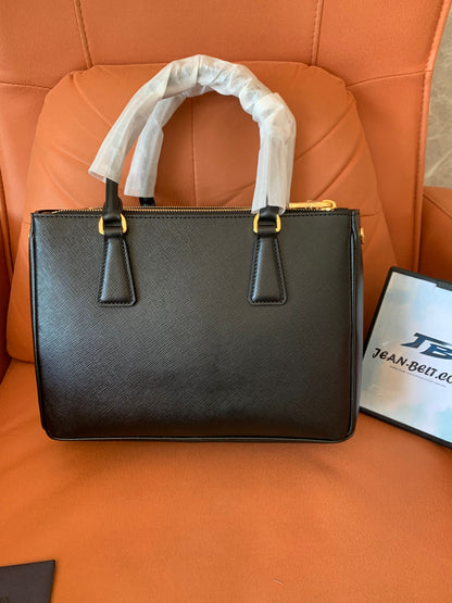 Bolso de hombro Prada Galleria mediano de piel negra