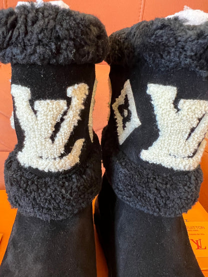 Botines negros con diseño de campanilla de nieve de Louis Vuitton para mujer