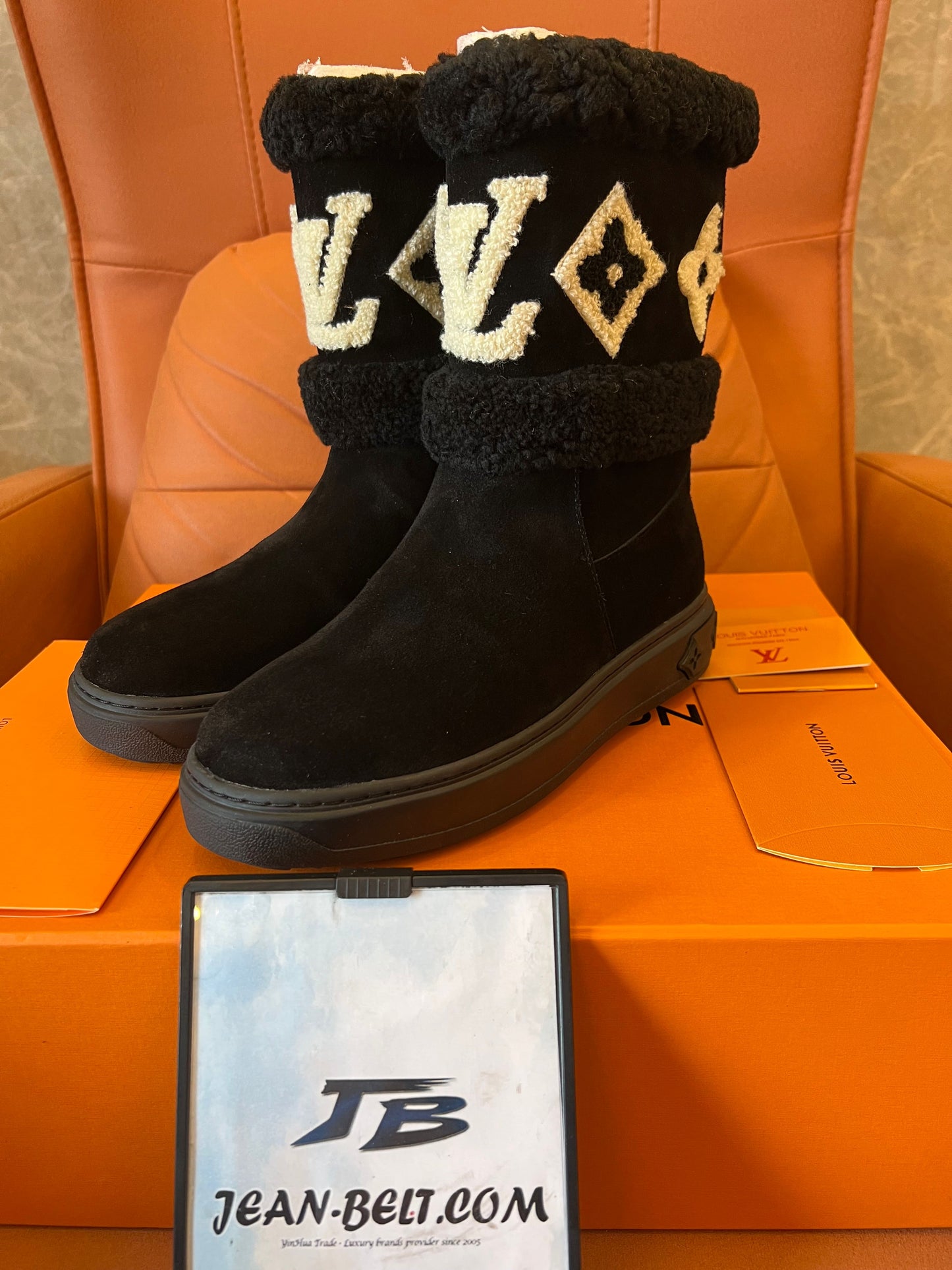 Botines negros con diseño de campanilla de nieve de Louis Vuitton para mujer