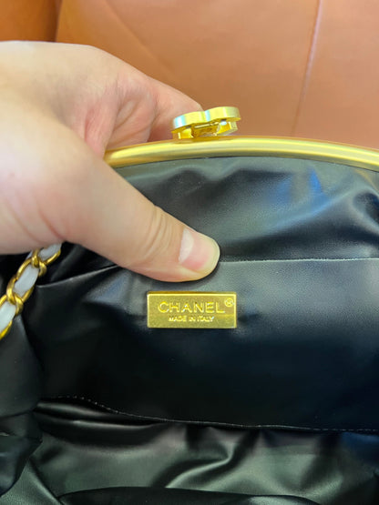 Bolso de noche con insignia Chanel 21ss azul nube (calidad 3A)