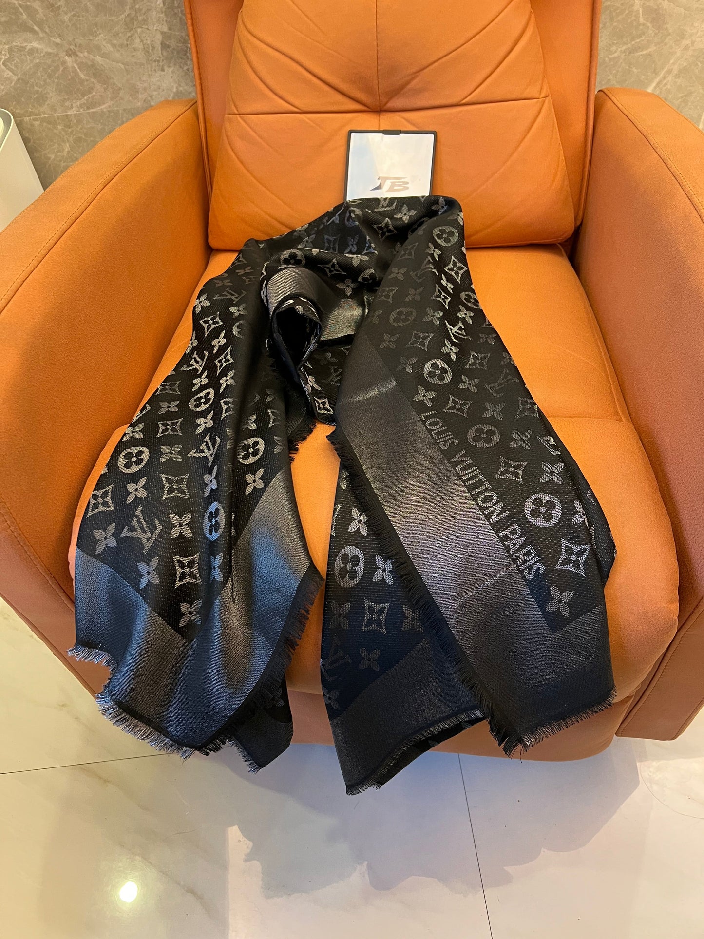 Louis Vuitton Monogram Shine Shawl in Black