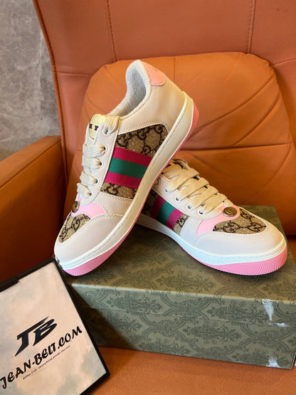 Tênis feminino Gucci Screener com cristais