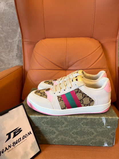 Tênis feminino Gucci Screener com cristais