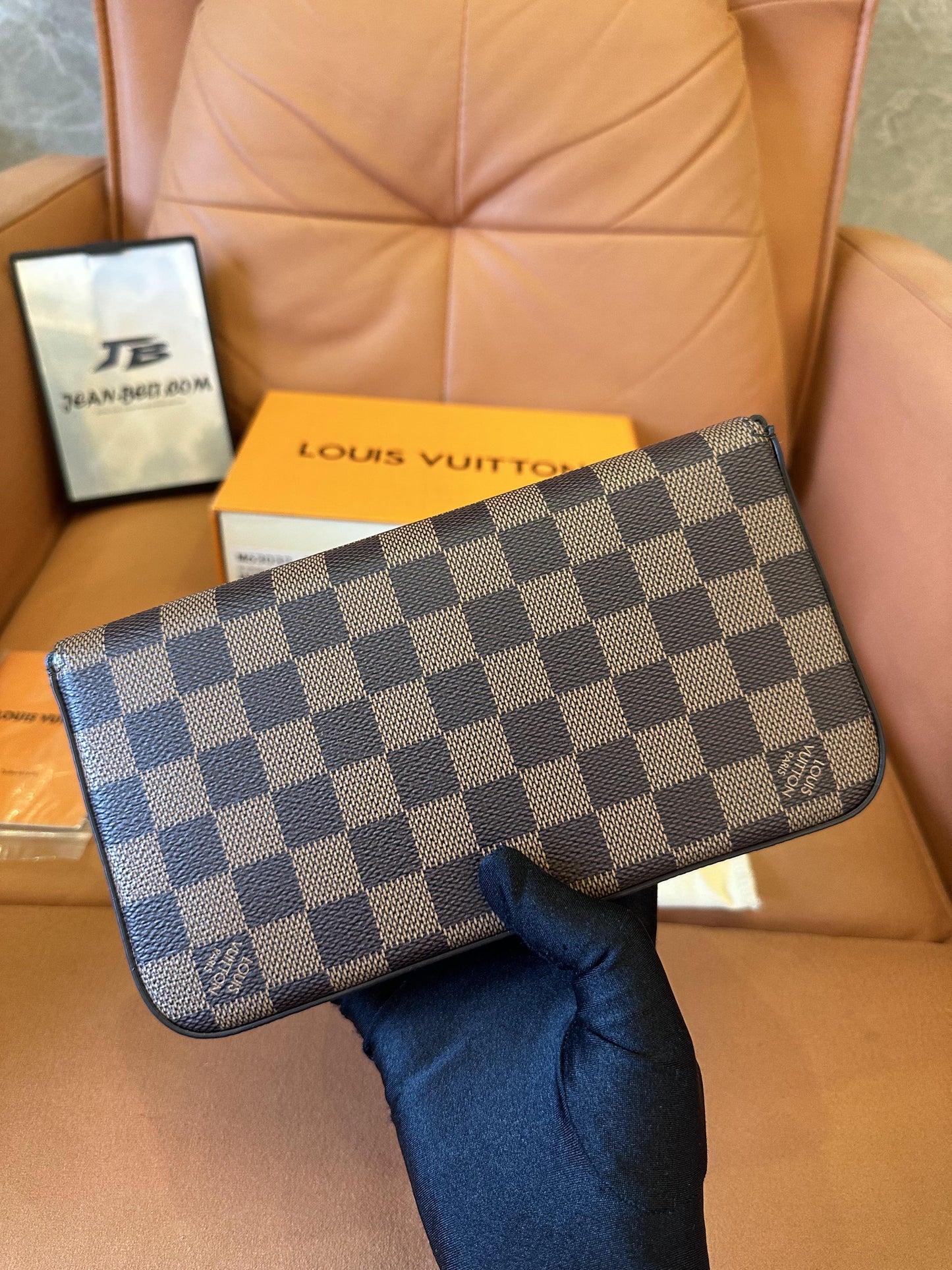 Louis Vuitton bolsa crossbody felicie damier ebene pochette Marrom
