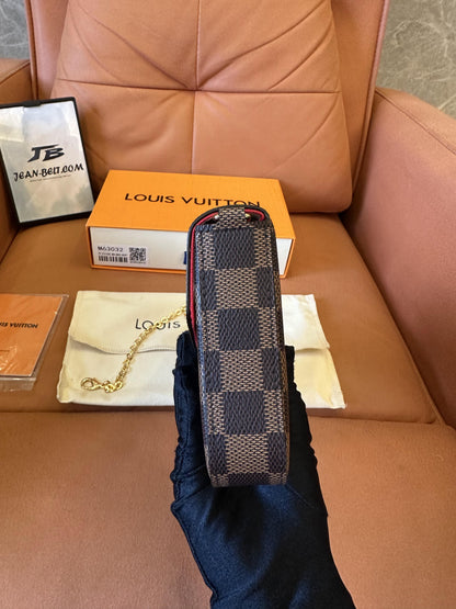 Louis Vuitton bolsa crossbody felicie damier ebene pochette Marrom