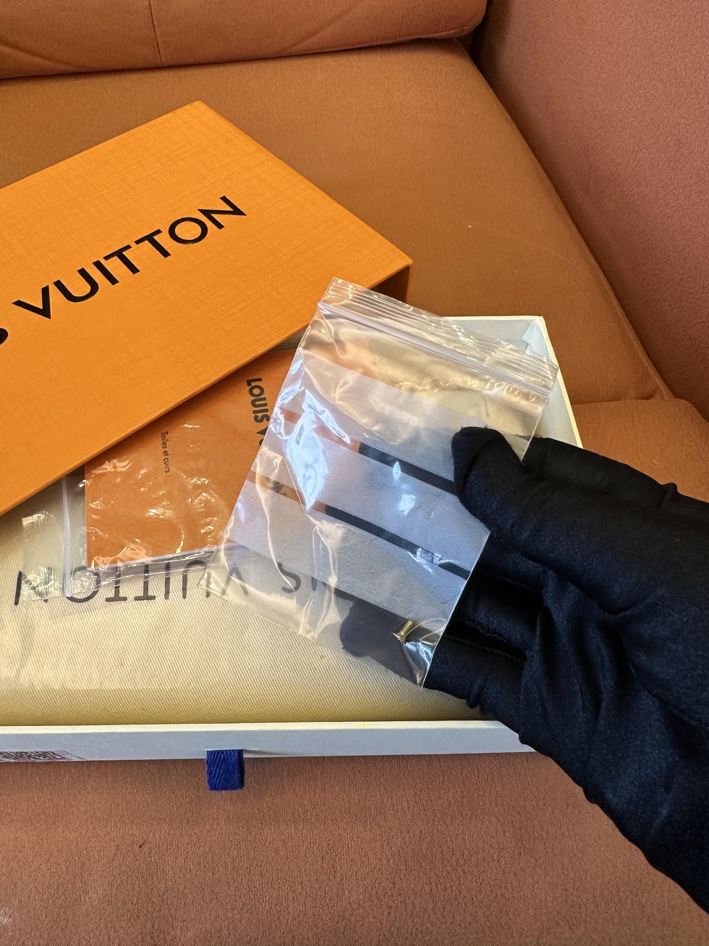 Louis Vuitton bolsa crossbody felicie damier ebene pochette Marrom