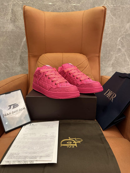 Zapatilla skater Dior BY ERL B9S, edición limitada, satén cannage kumo fucsia