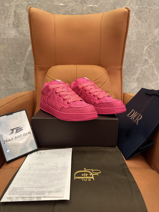 Zapatilla skater Dior BY ERL B9S, edición limitada, satén cannage kumo fucsia