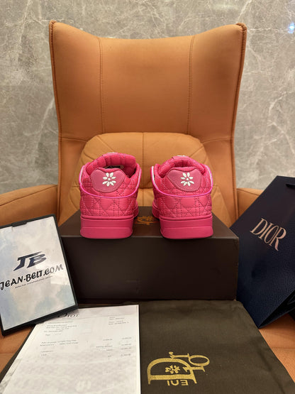 Zapatilla skater Dior BY ERL B9S, edición limitada, satén cannage kumo fucsia