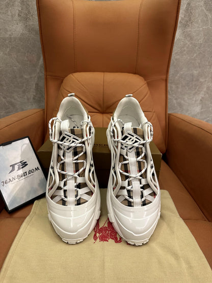 Zapatillas gruesas de algodón y piel con cuadros vintage Arthur de Burberry