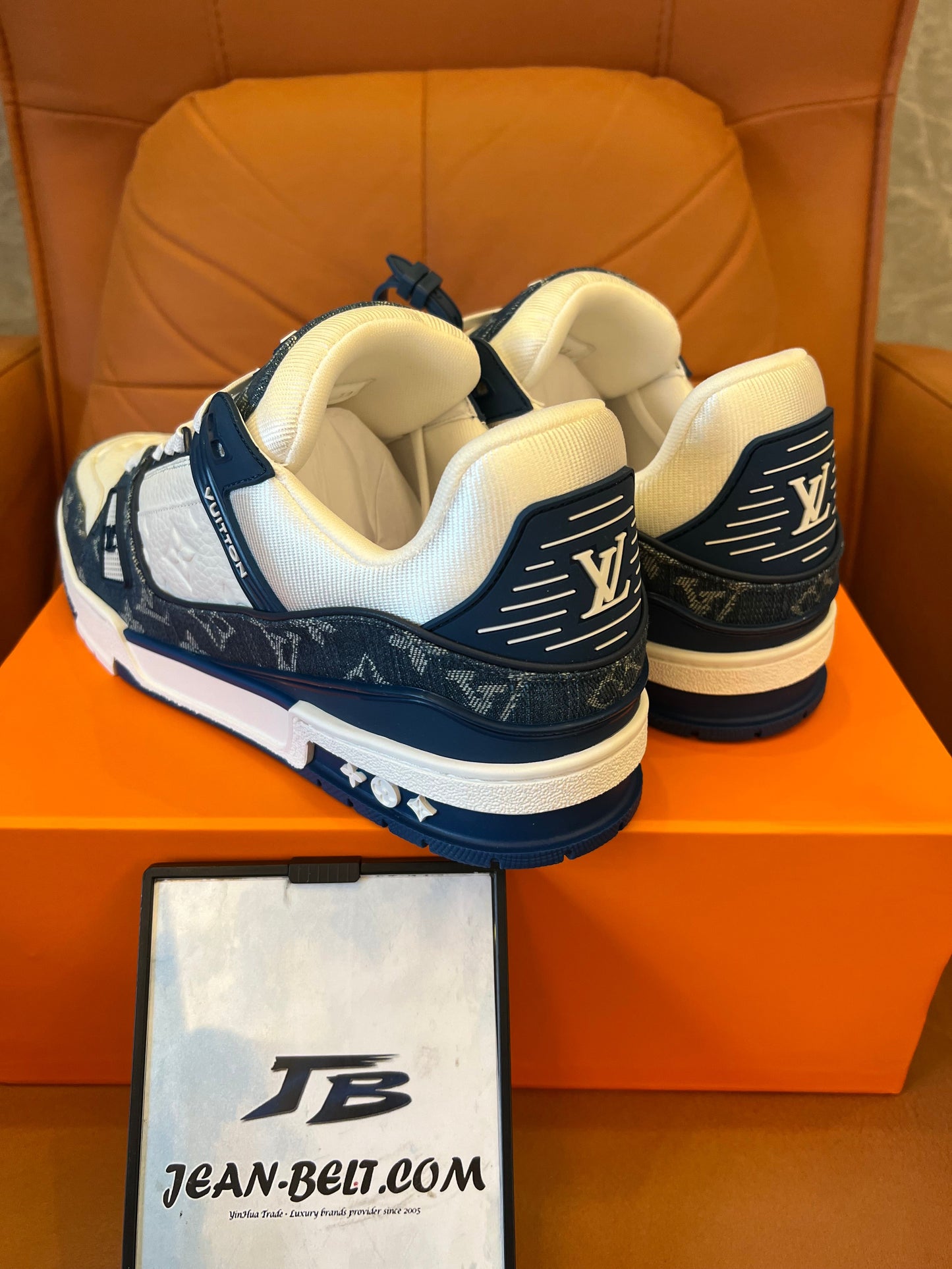 Baskets Louis Vuitton bleu jean