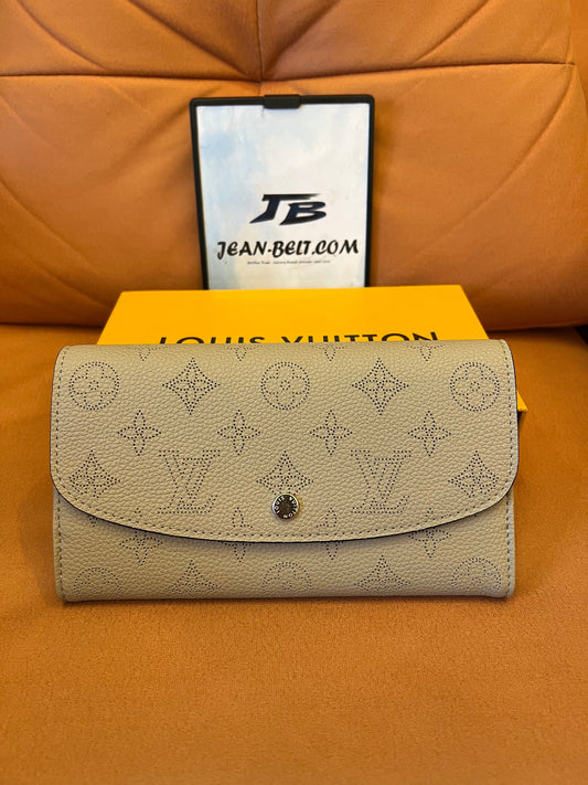 Carteira de couro Louis Vuitton Mahina - bege