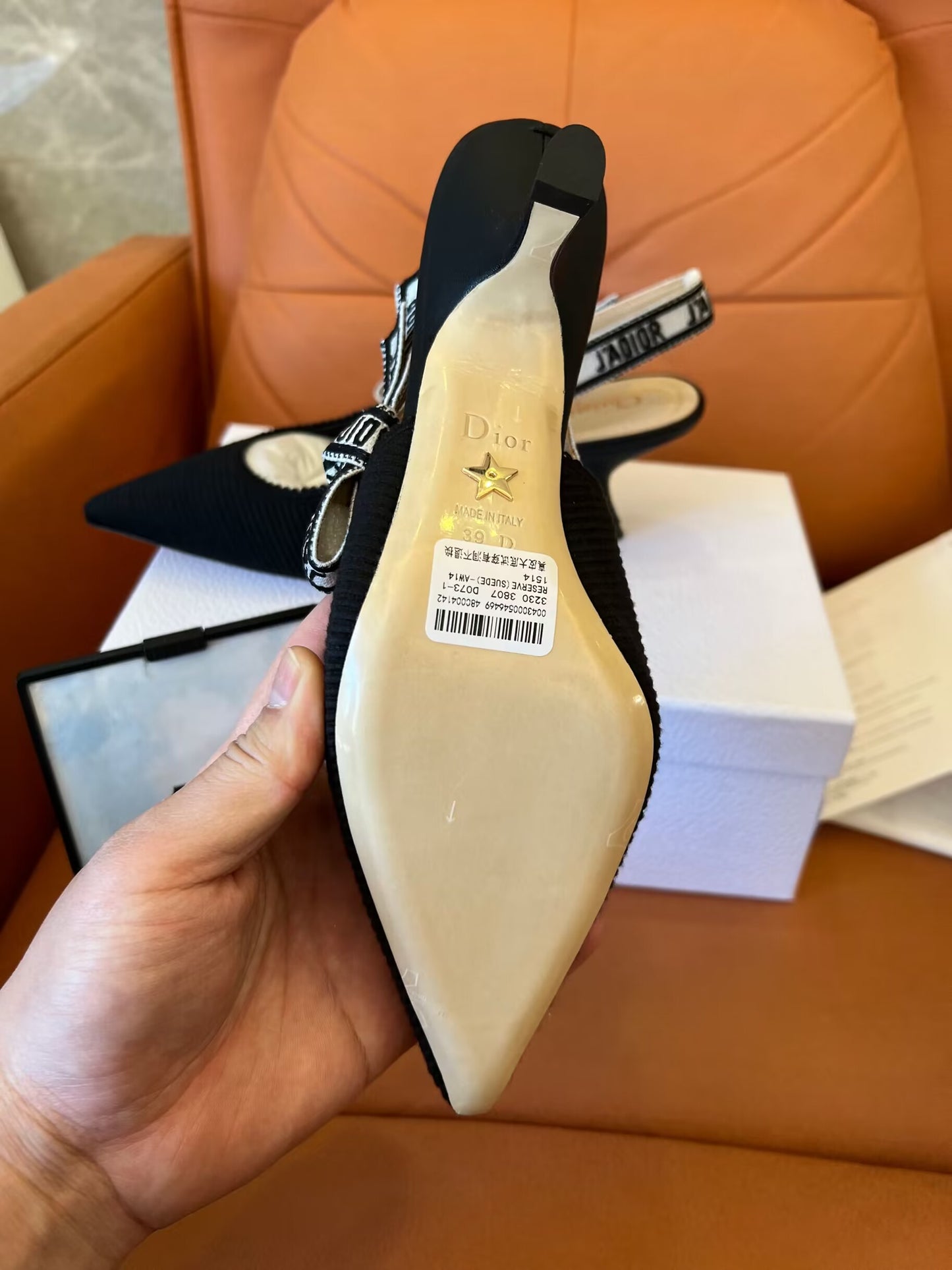 Zapatos de salón con tira trasera J'adior de encaje y malla negros de Christian Dior