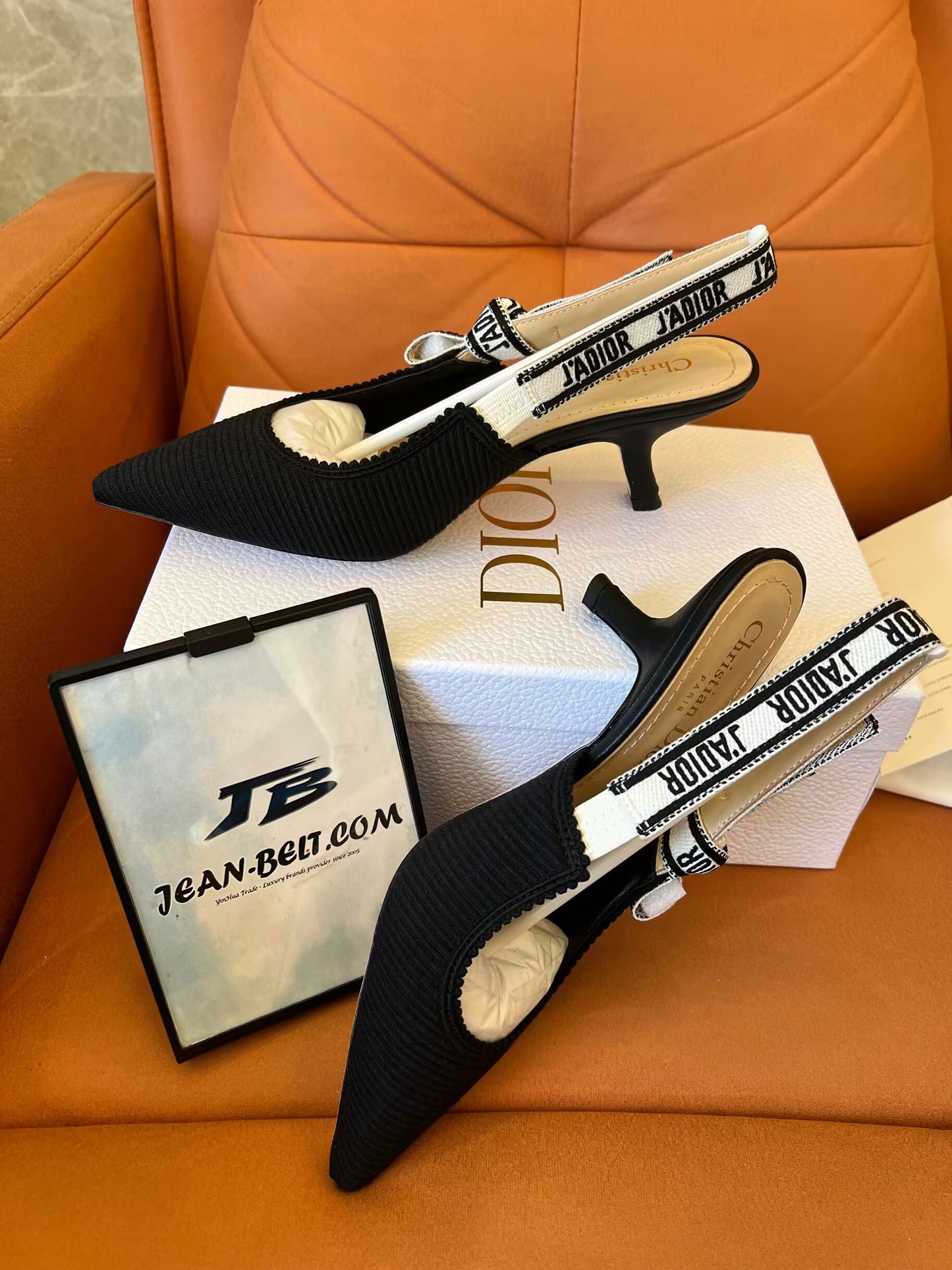 Zapatos de salón con tira trasera J'adior de encaje y malla negros de Christian Dior
