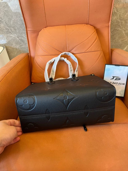 Louis Vuitton onthego mm negro