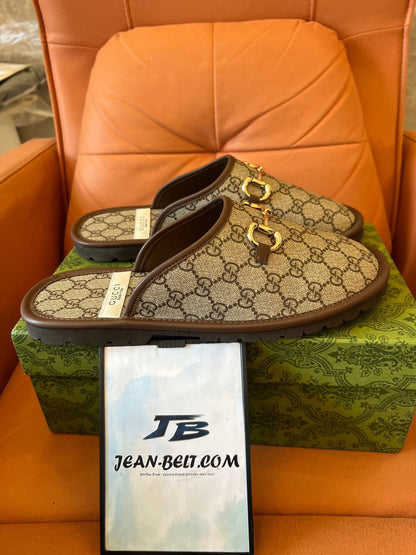 Chinelos Gucci GG Supreme Horsebit - bege