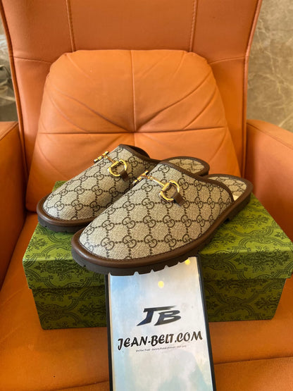 Chinelos Gucci GG Supreme Horsebit - bege