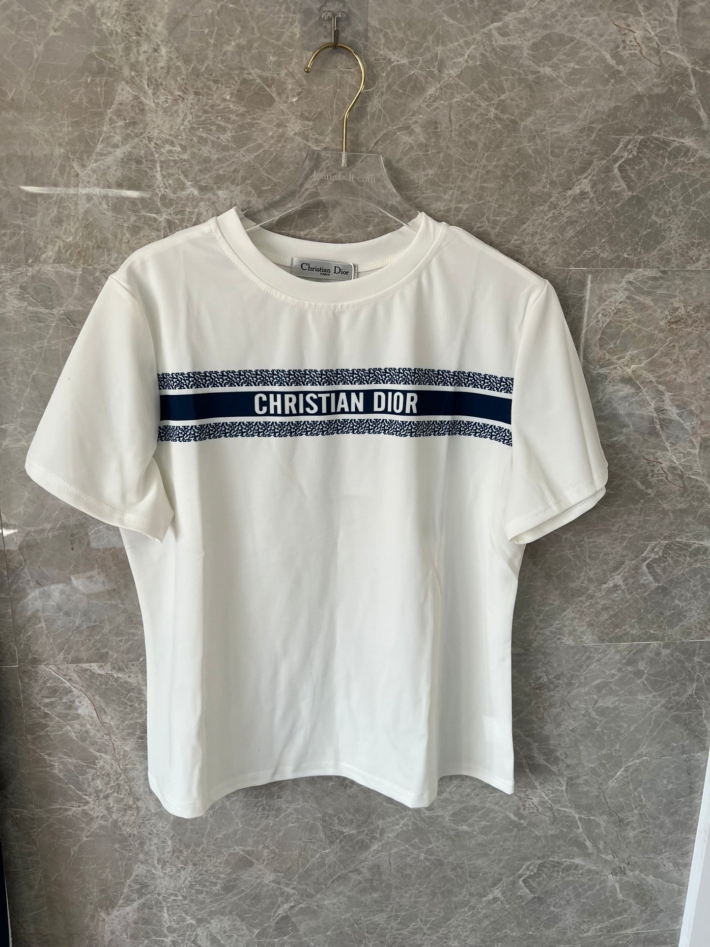 Conjunto de Roupa Desportiva Feminina Christian Dior – Leggings Monogramadas e T-shirt com Logótipo
