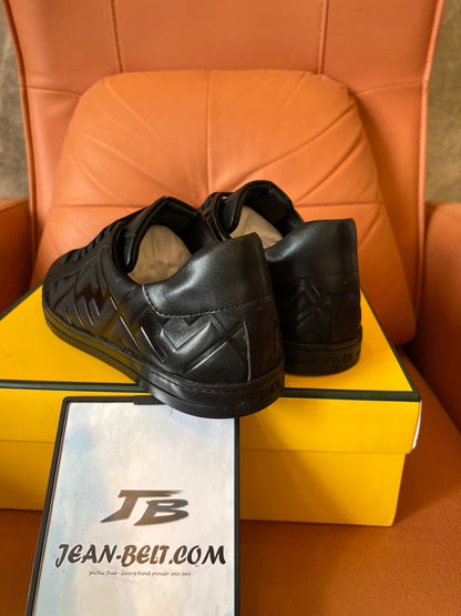Zapatillas deportivas de piel con relieve de Fendi
