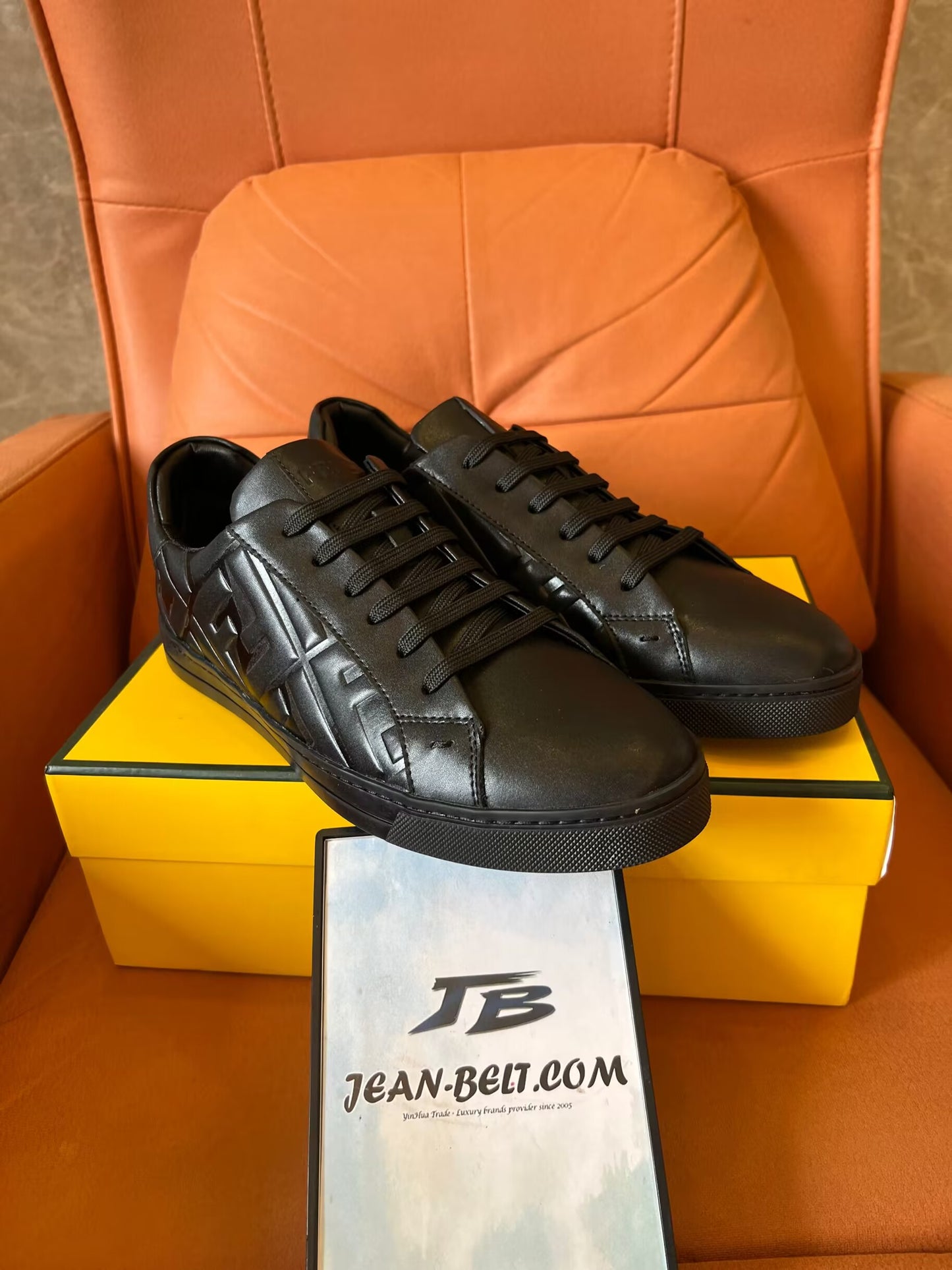 Zapatillas deportivas de piel con relieve de Fendi