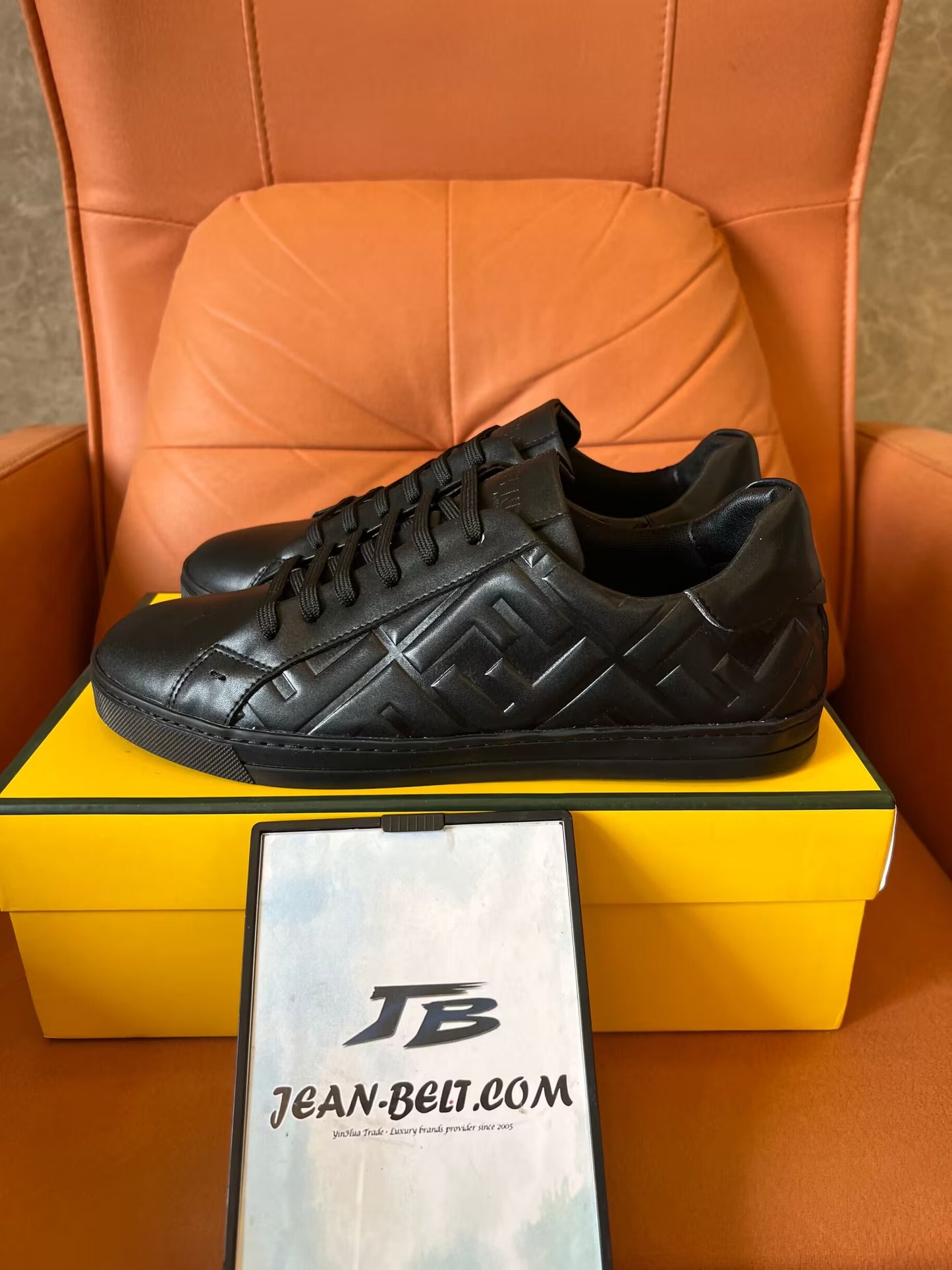 Zapatillas deportivas de piel con relieve de Fendi