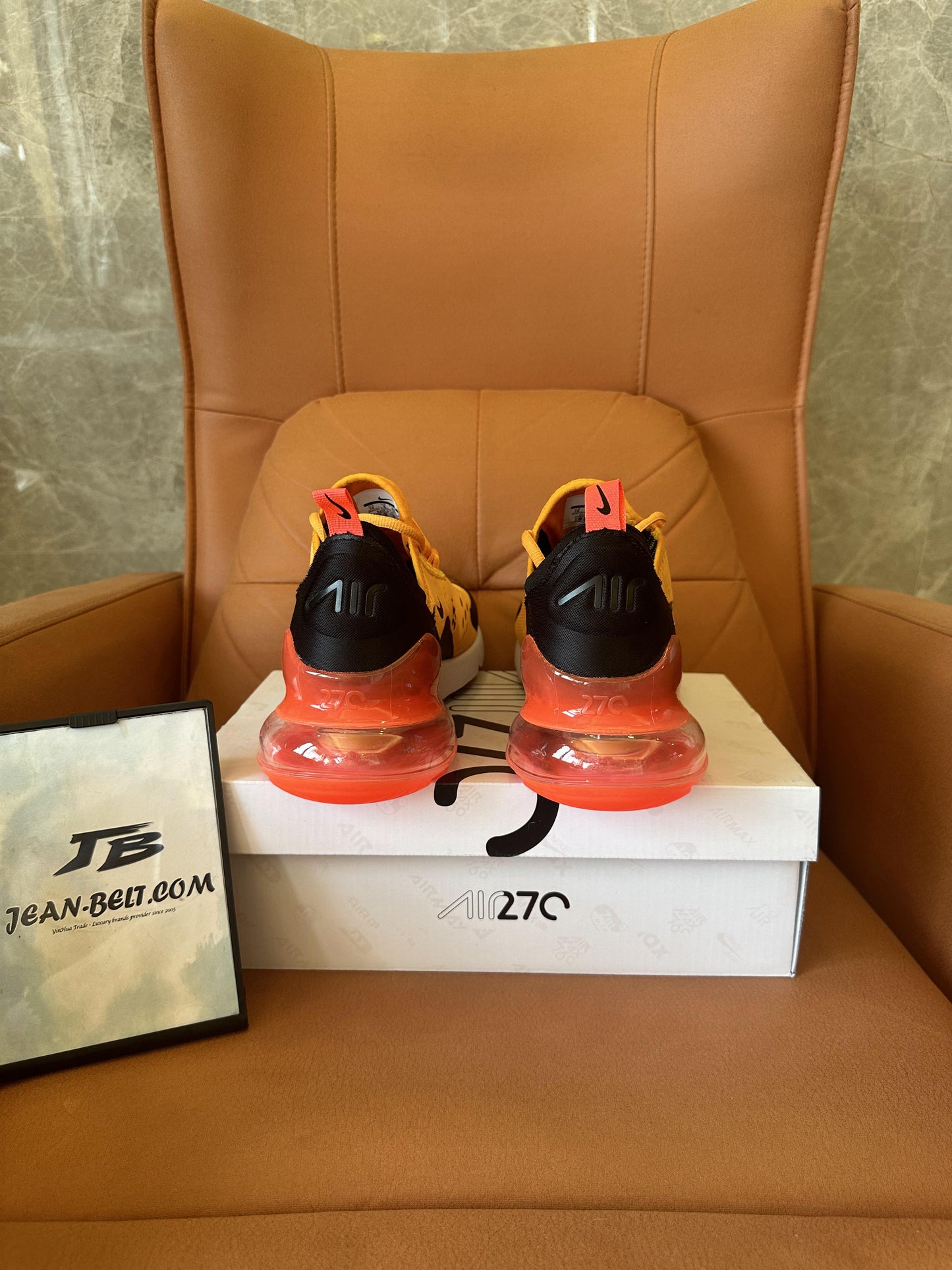 Zapatillas deportivas Nike Air Max 270 amarillas y negras