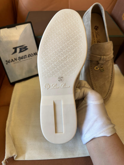 Mocasines planos Loro Piana Open Walk Charms de ante beige
