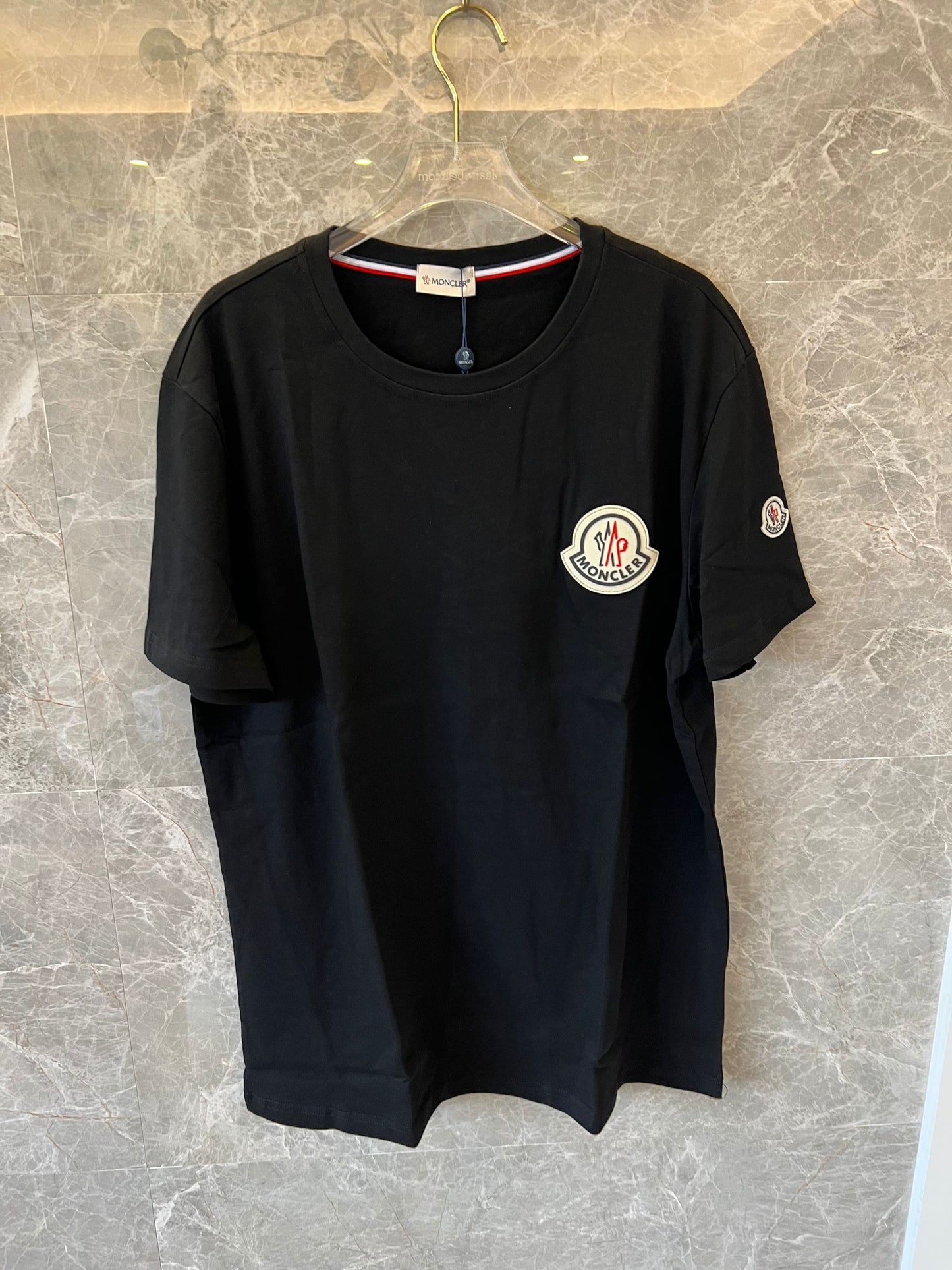 Moncler logo patch black t-shirt